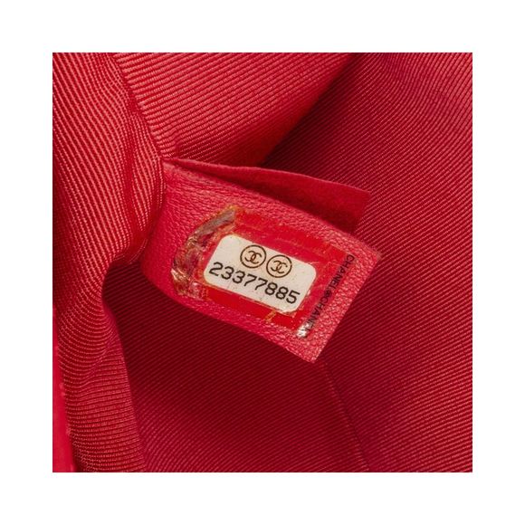 Pre Loved Chanel Quilted Lambskin Leather Crossbody Bag with Chain Strap - Picture 8 of 10